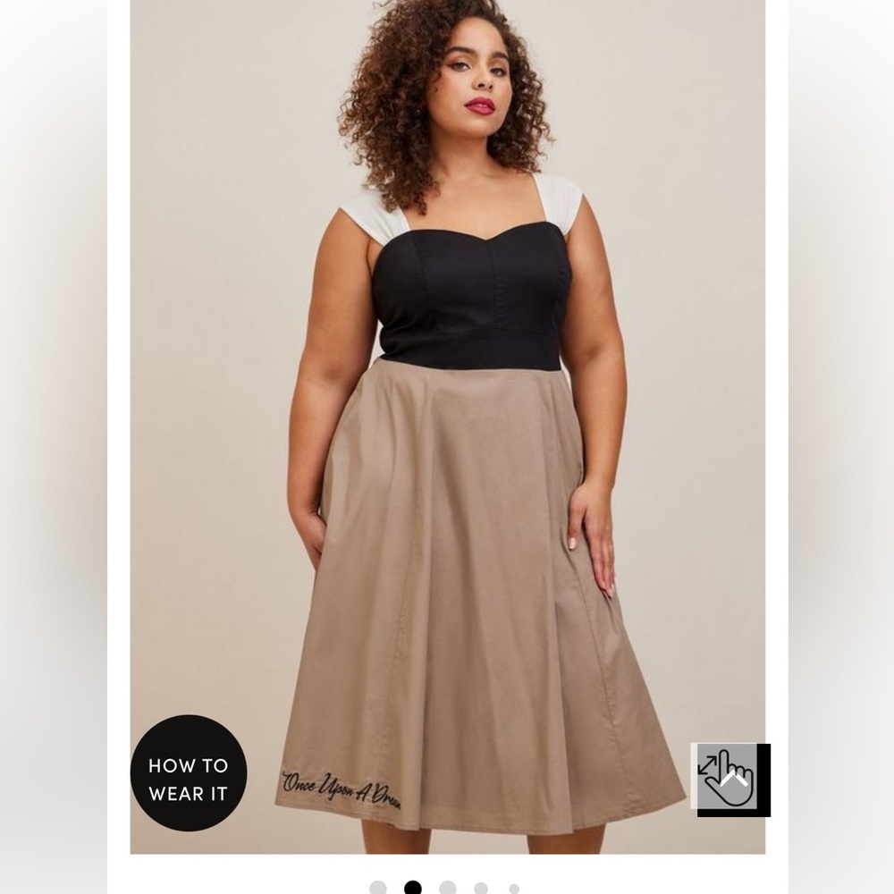 Beautiful Aurora dress worn once at Disney World